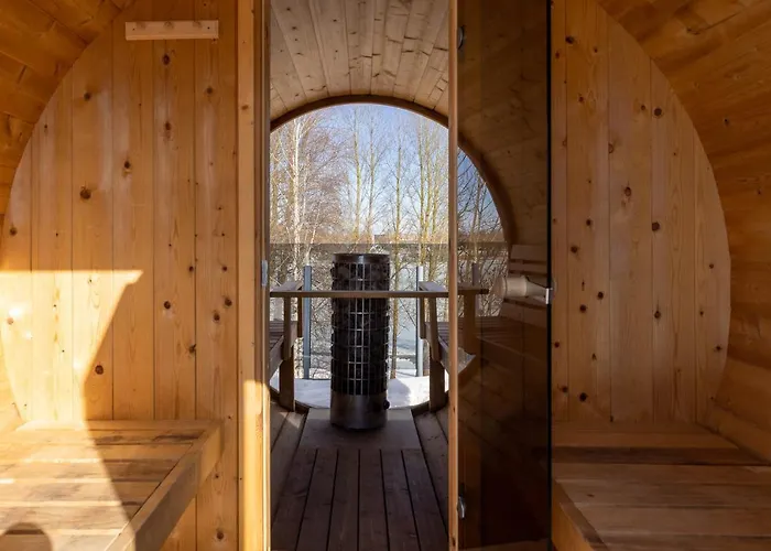 Vesiroosi Penthouse By Paernu River