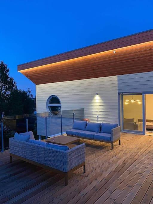 Vesiroosi Penthouse By River Appartamento *